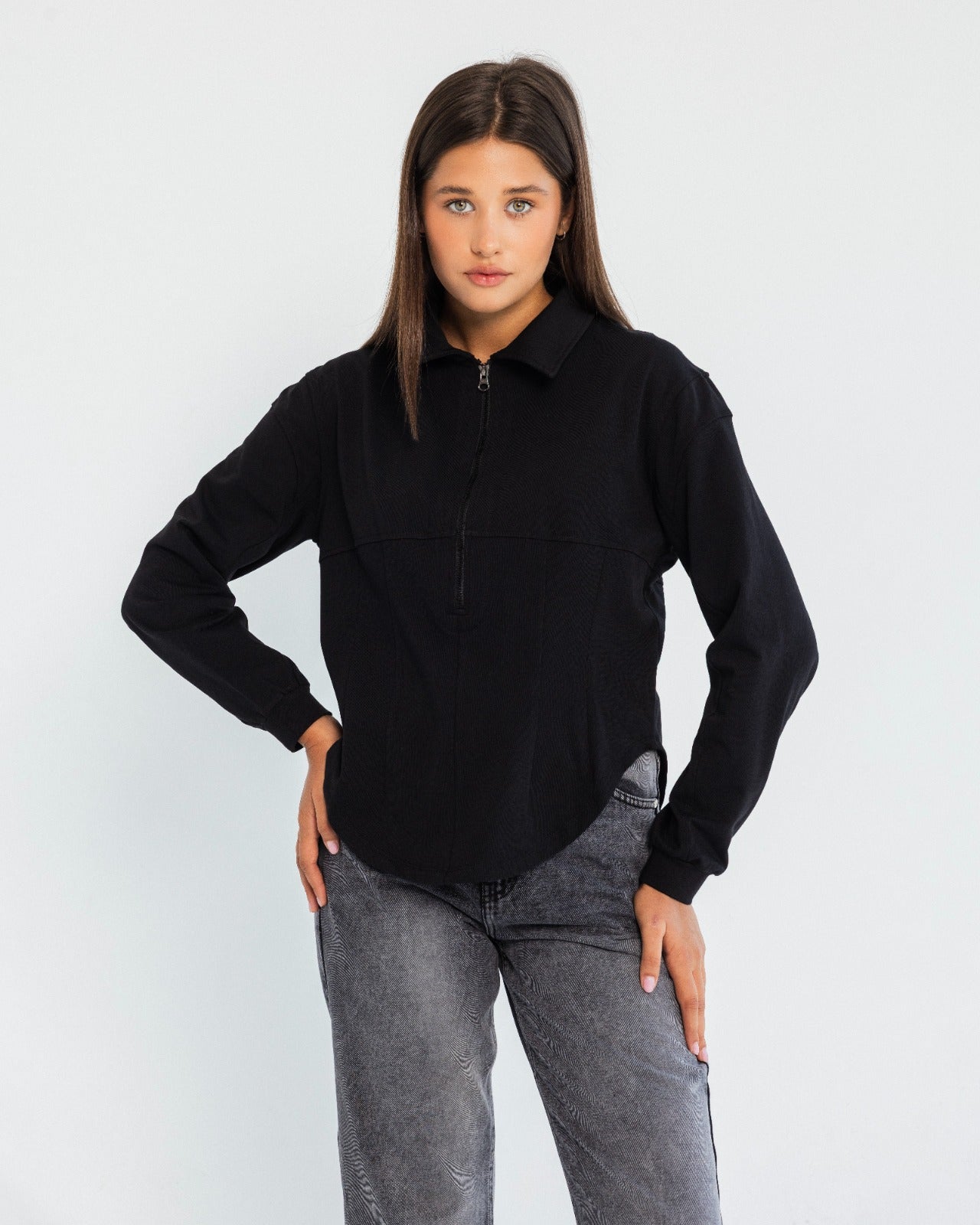 PLAIN TSHIRT -BLACK