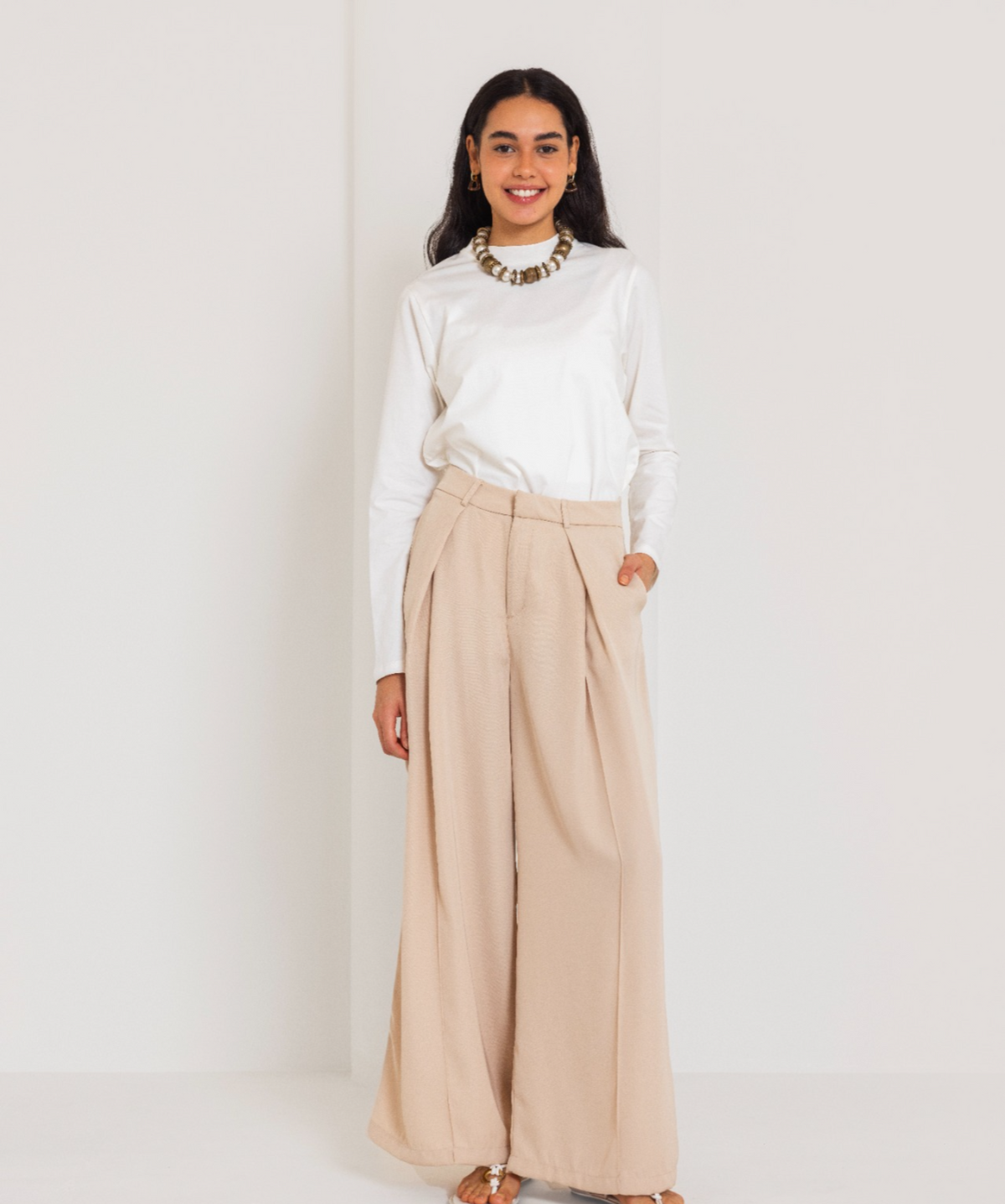CLASSIC WIDE LEG PANTS-BEIGE