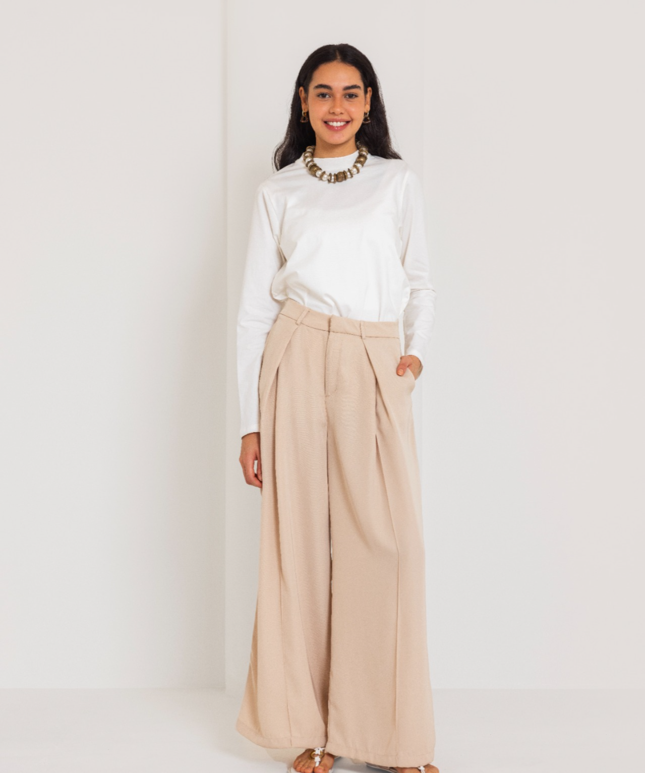 CLASSIC WIDE LEG PANTS-BEIGE