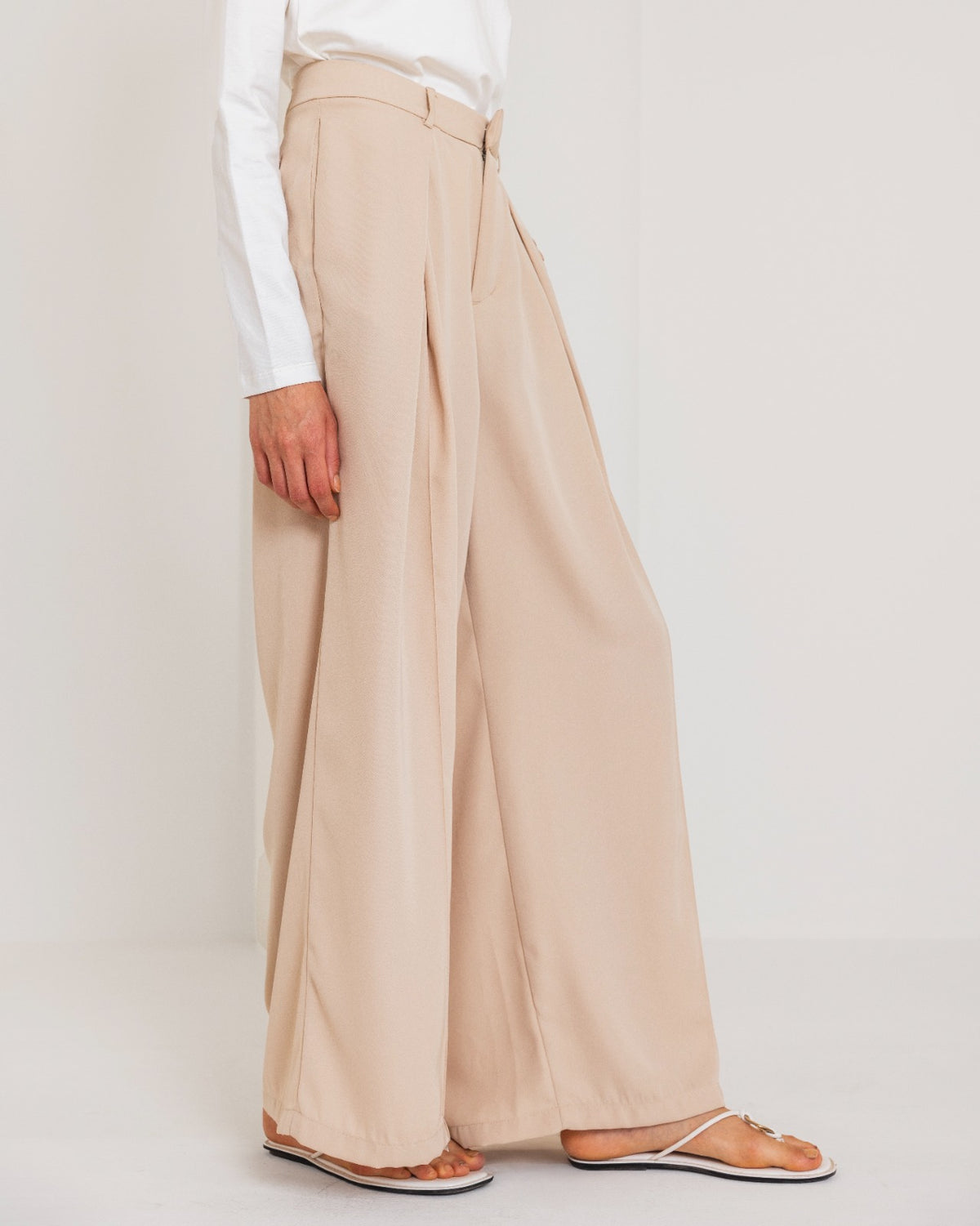 CLASSIC WIDE LEG PANTS-BEIGE