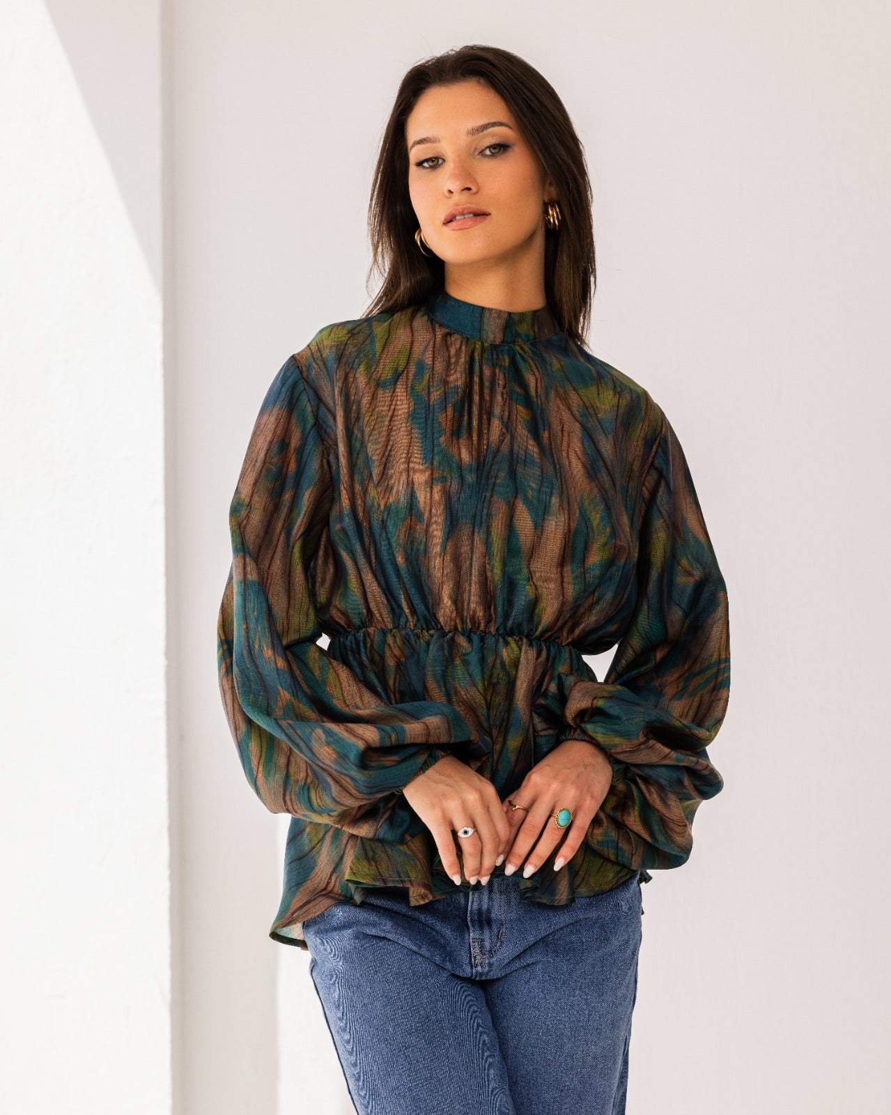 PUFFY SLEEVES CROPPED BLOUSE-MIXED COLOR
