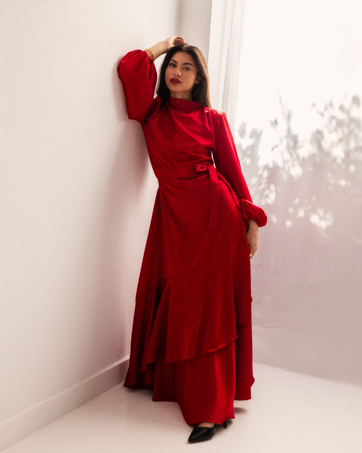 RUFFLE SATIN DRESS-RED