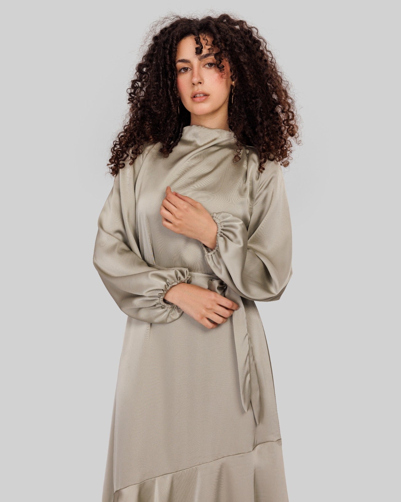 RUFFLE SATIN DRESS-OLIVE