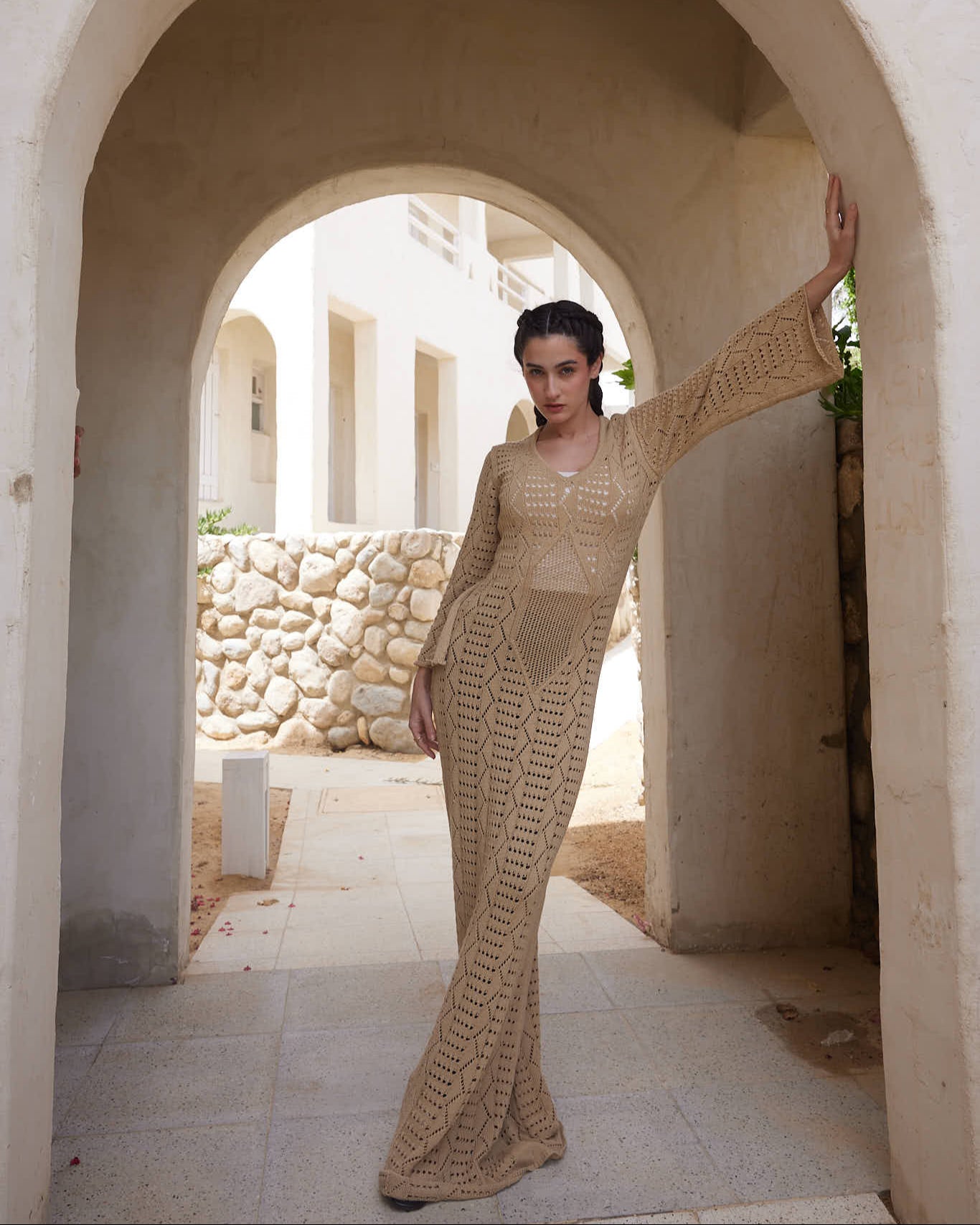 V-NICK KNIT DRESS-BEIGE