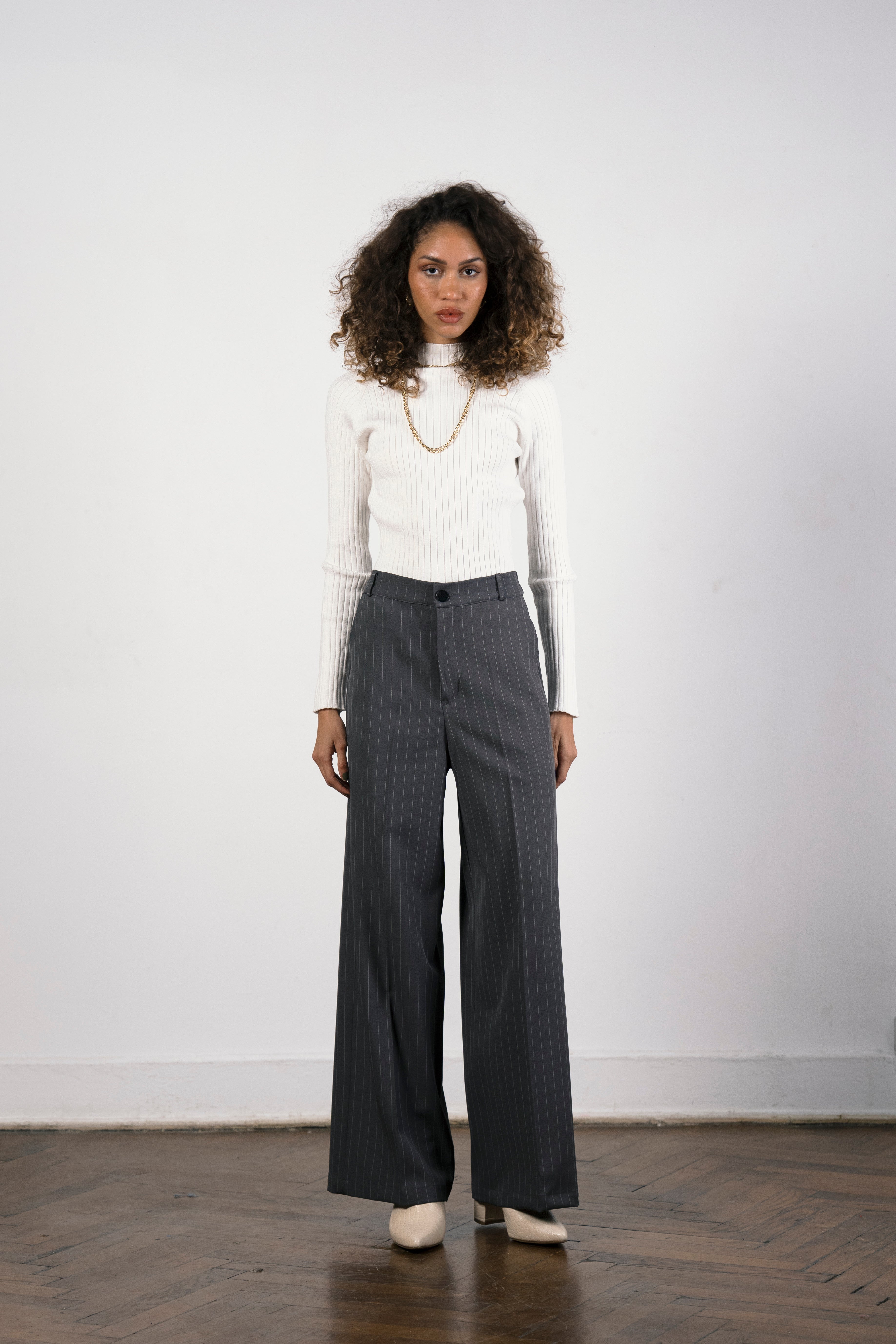 STRIPPED WIDE LEG PANT-GRAY