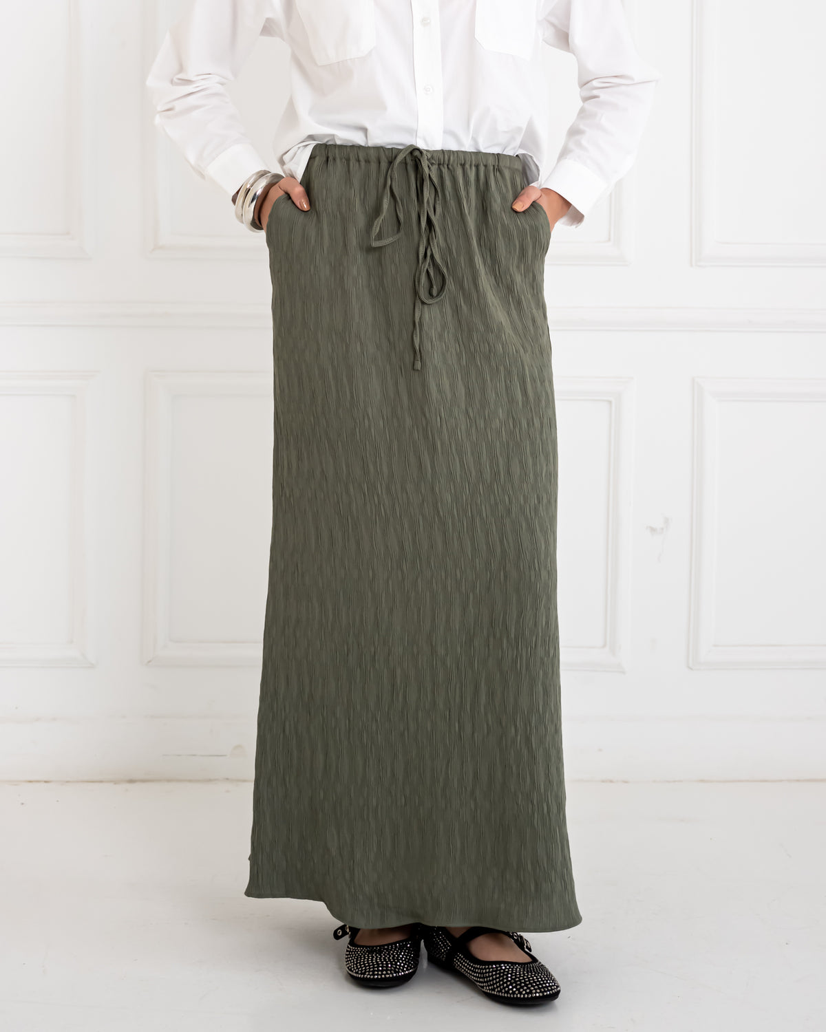 CRINKLE PLAIN SKIRT- OLIVE