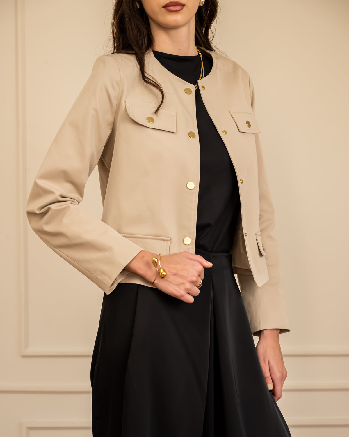 FITTED CLASSY JACKET-BEIGE