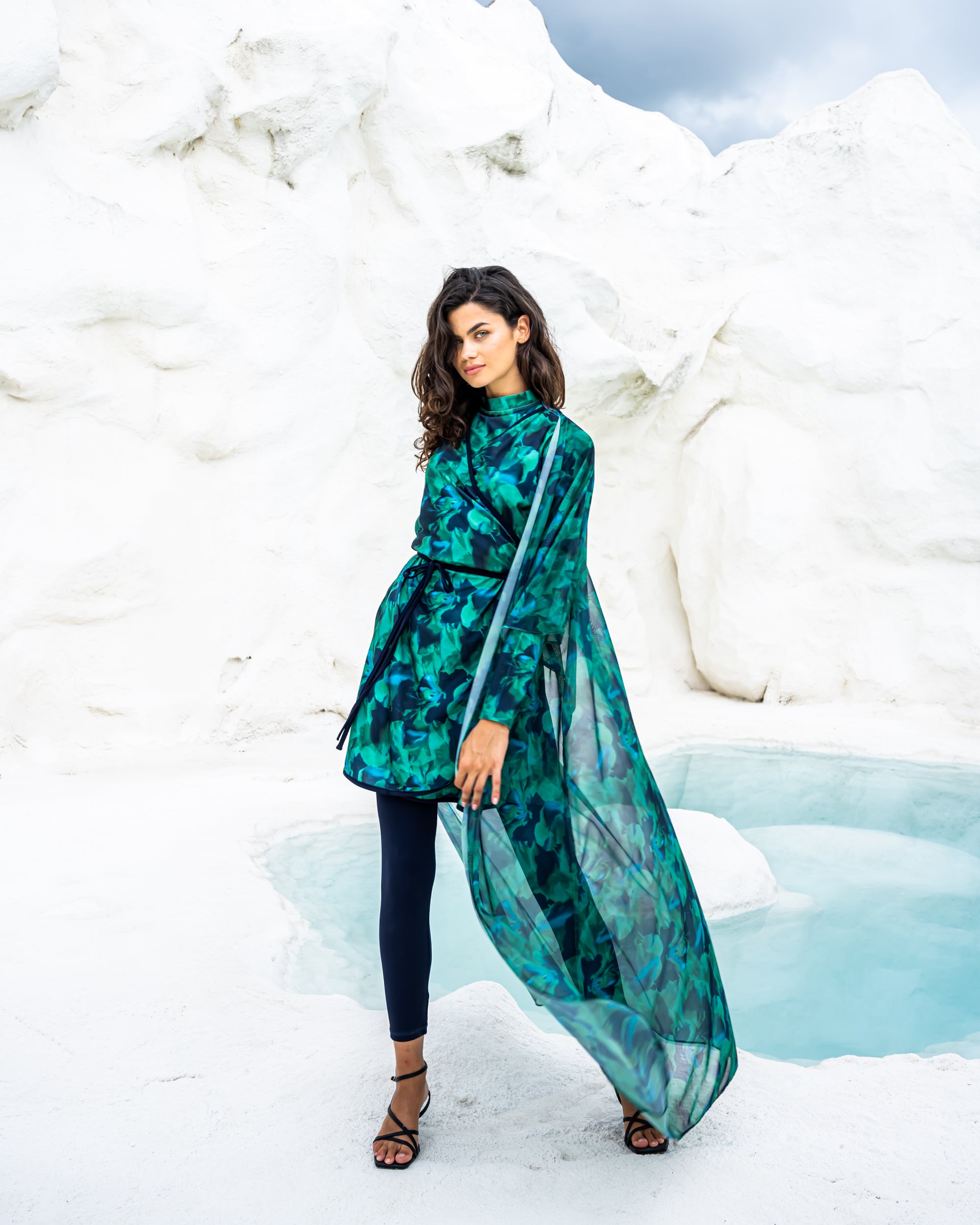 IRIS GREEN KIMONO