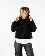 CROPPED HOODIE WITH POCKETS-BLACK