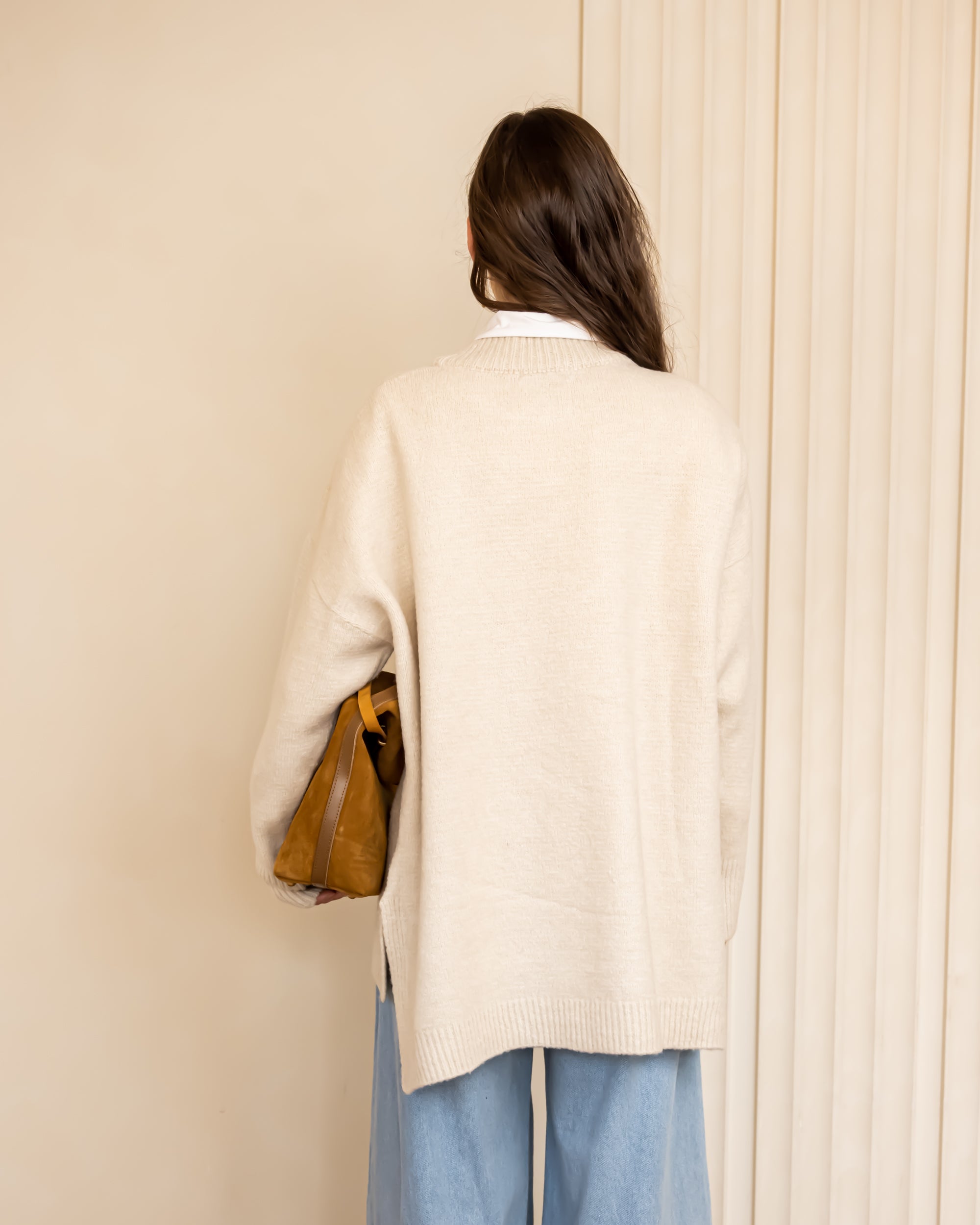 LONG PLAIN KNIT PULLOVER-BEIGE