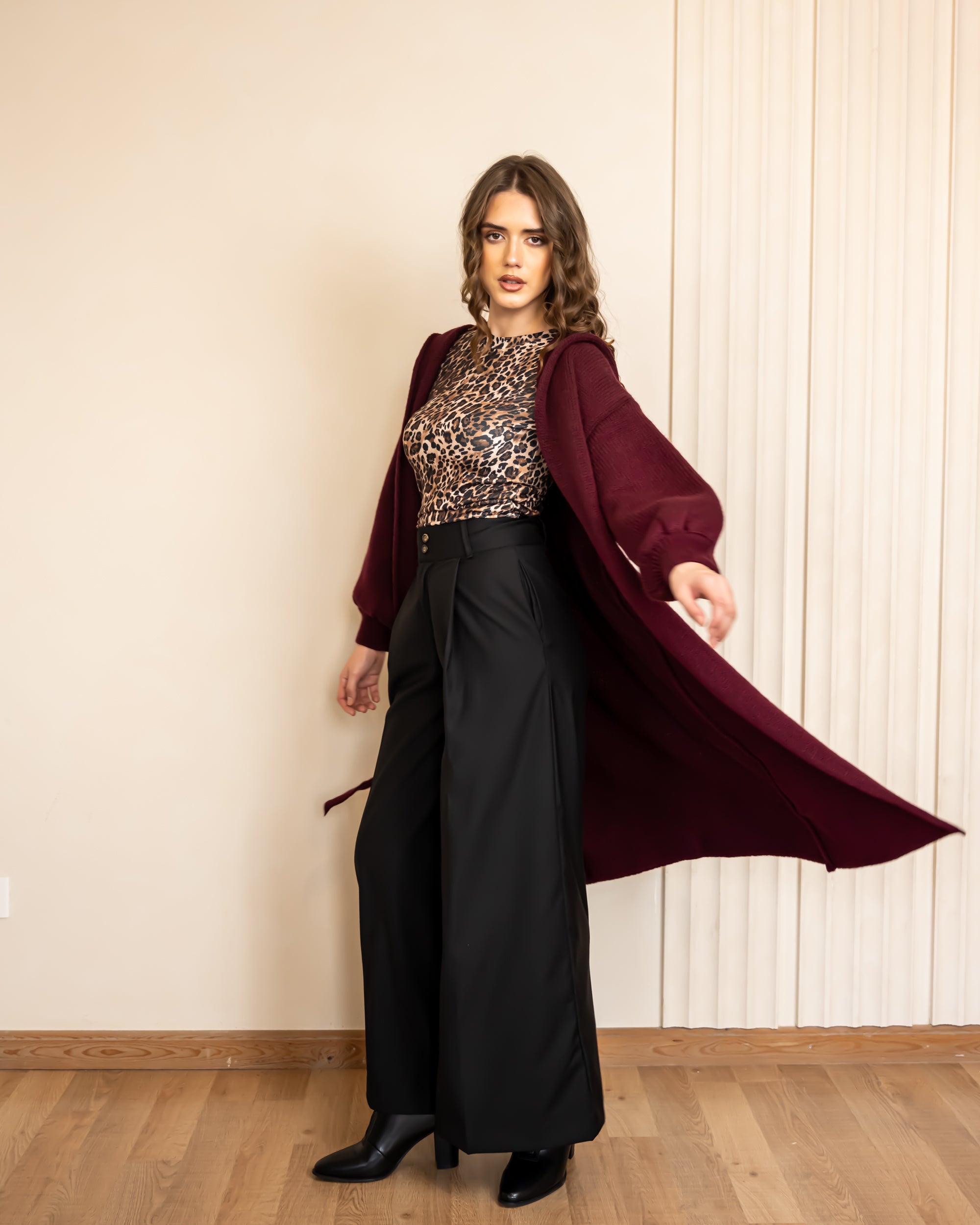 DARTED WIDE LEG PANTS-BLACK