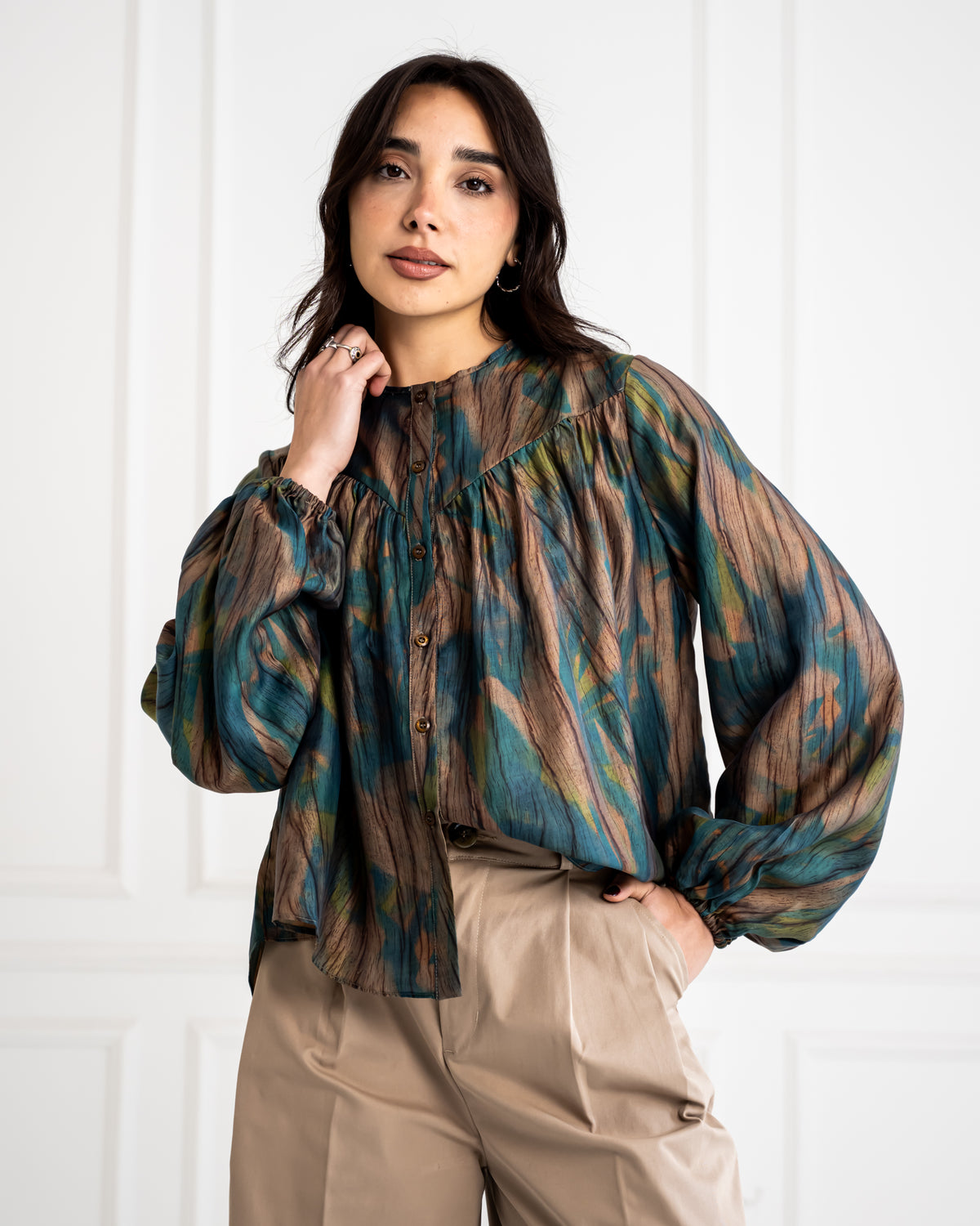 PRINTED CROPPED BLOUSE -OLIVE