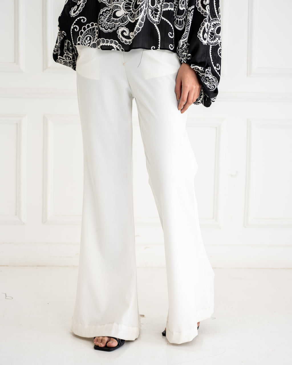 FLARE PANTS-OFF WHITE