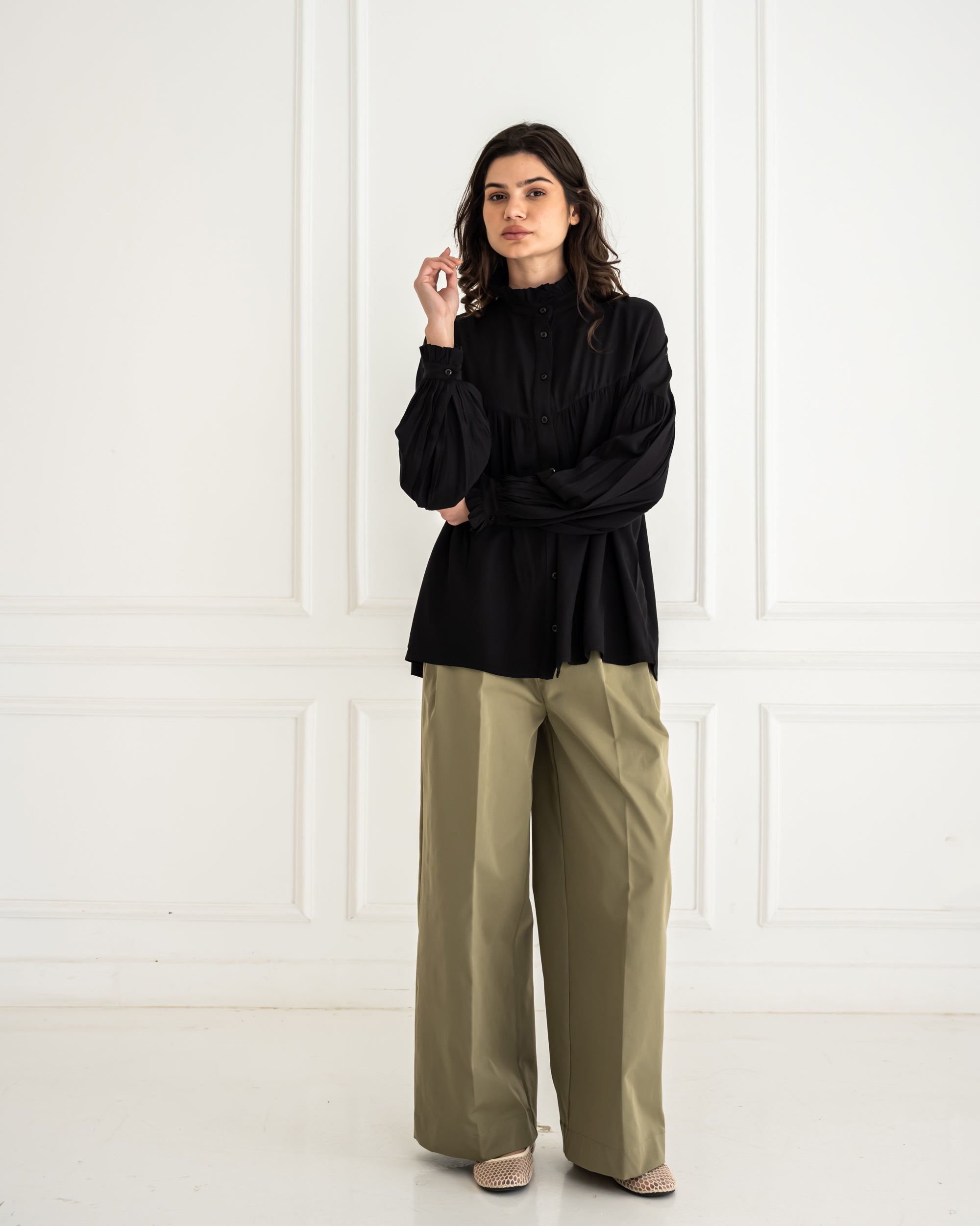 GABARDINE WIDE LEG PANT-OLIVE