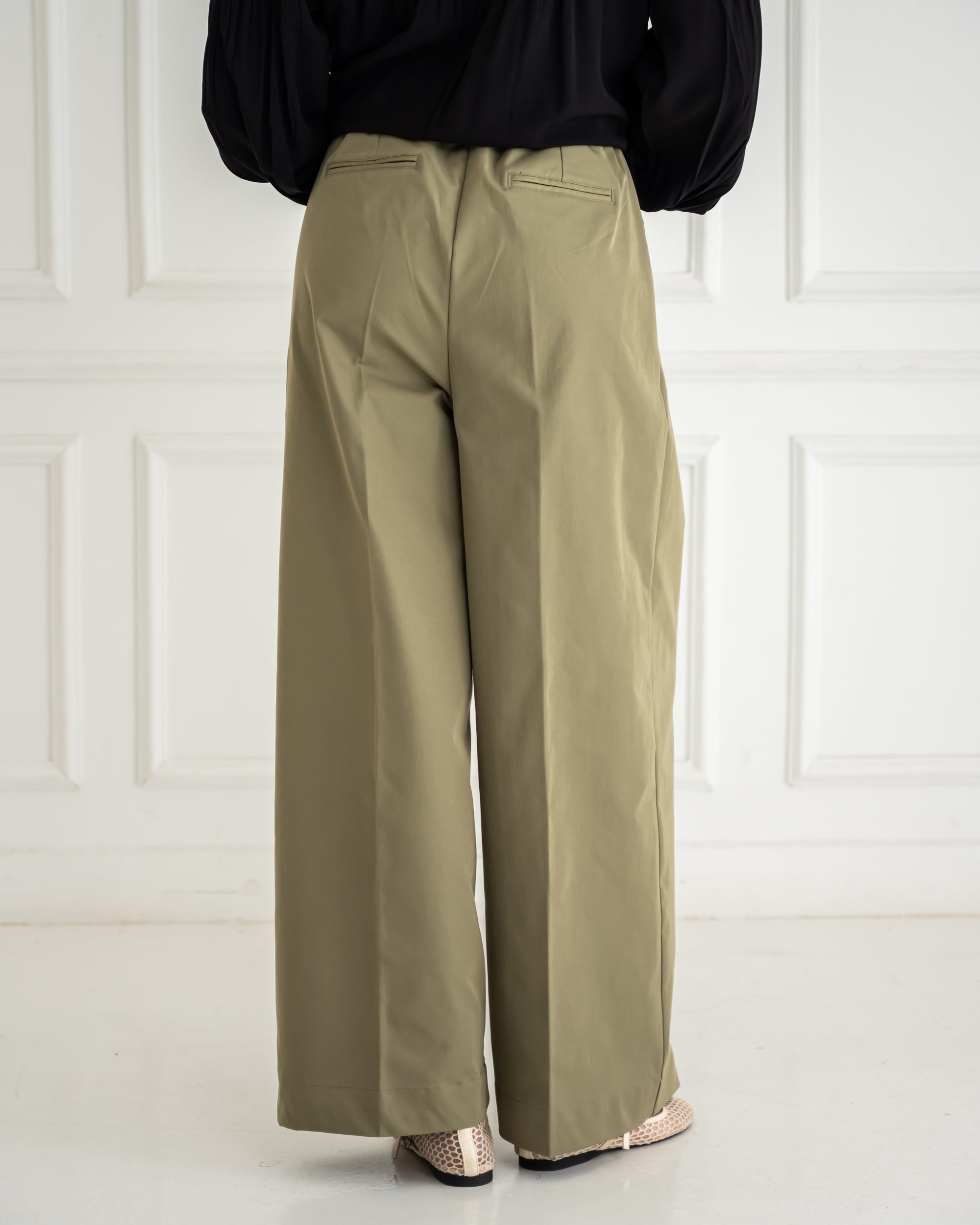 GABARDINE WIDE LEG PANT-OLIVE