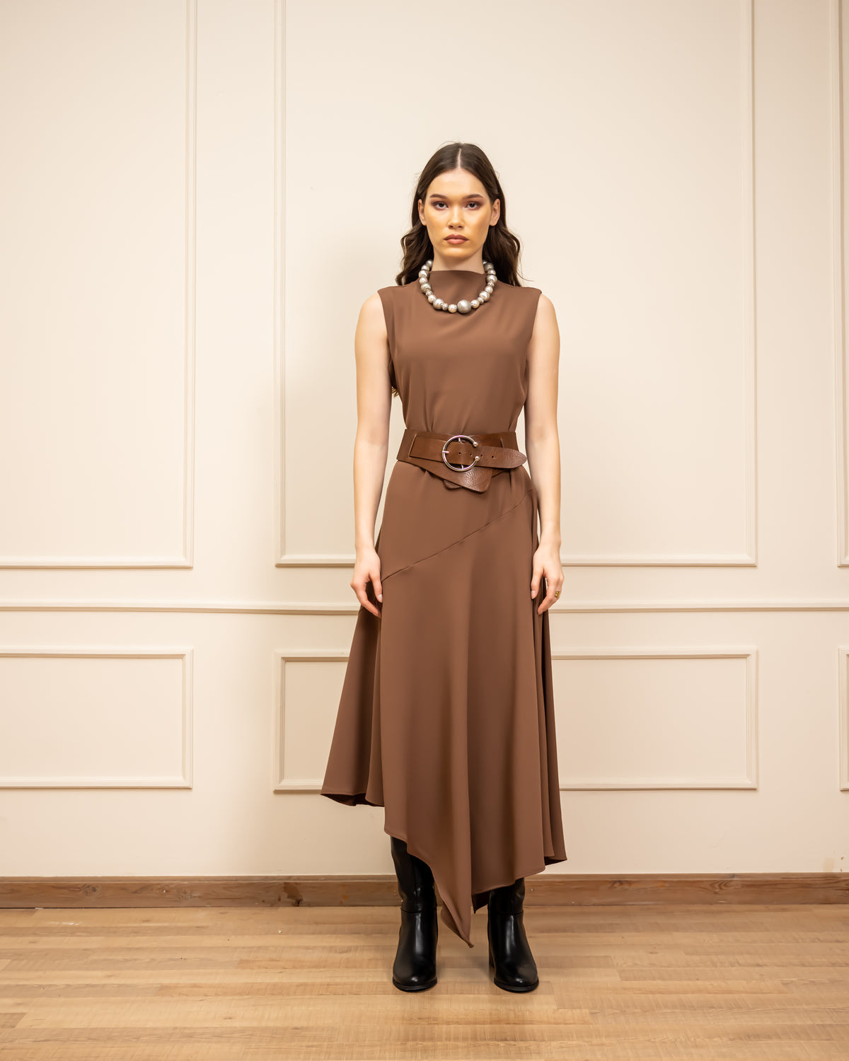 SLEEVELESS HIGH LOW DRESS-BROWN