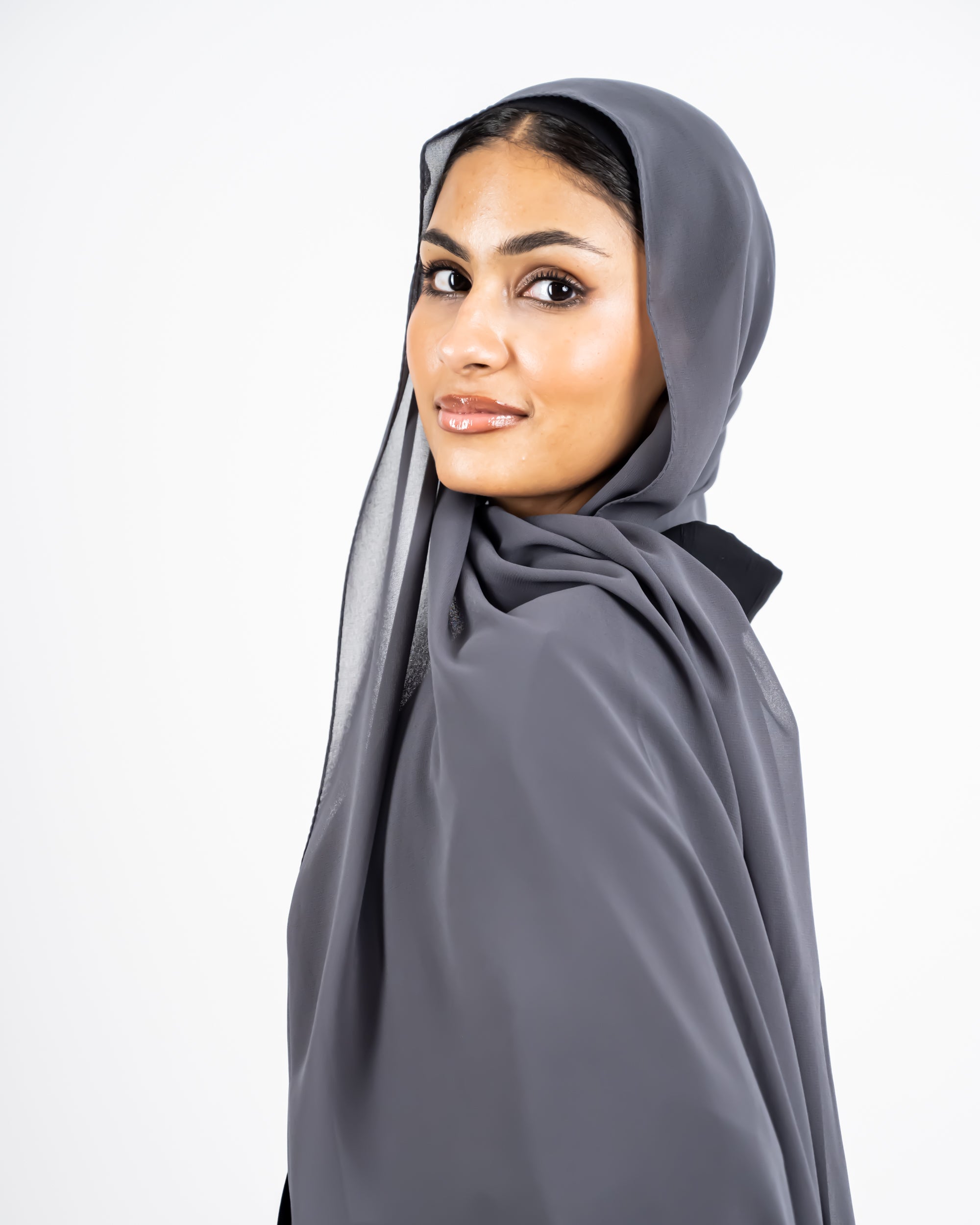 وشاح شيفون - رمادي غامق