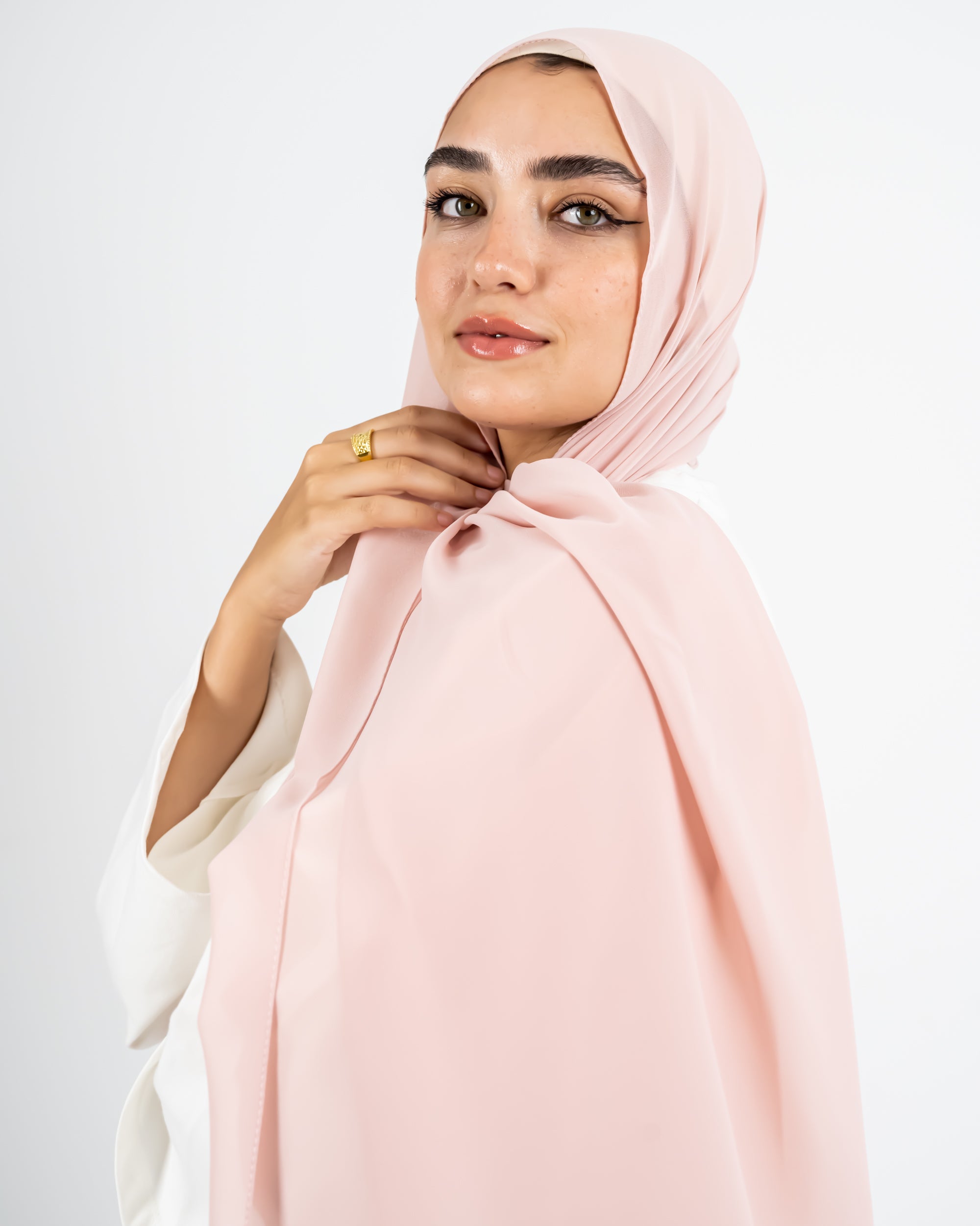 وشاح شيفون - لون بيج