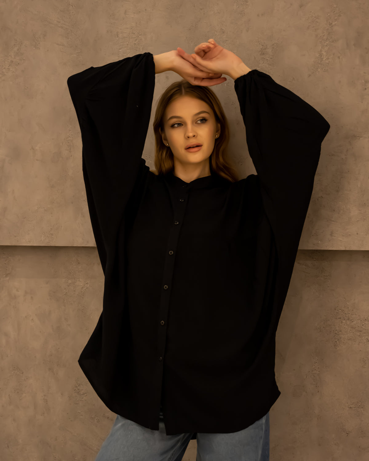 PLAIN OVERSIZED BLOUSE -BLACK