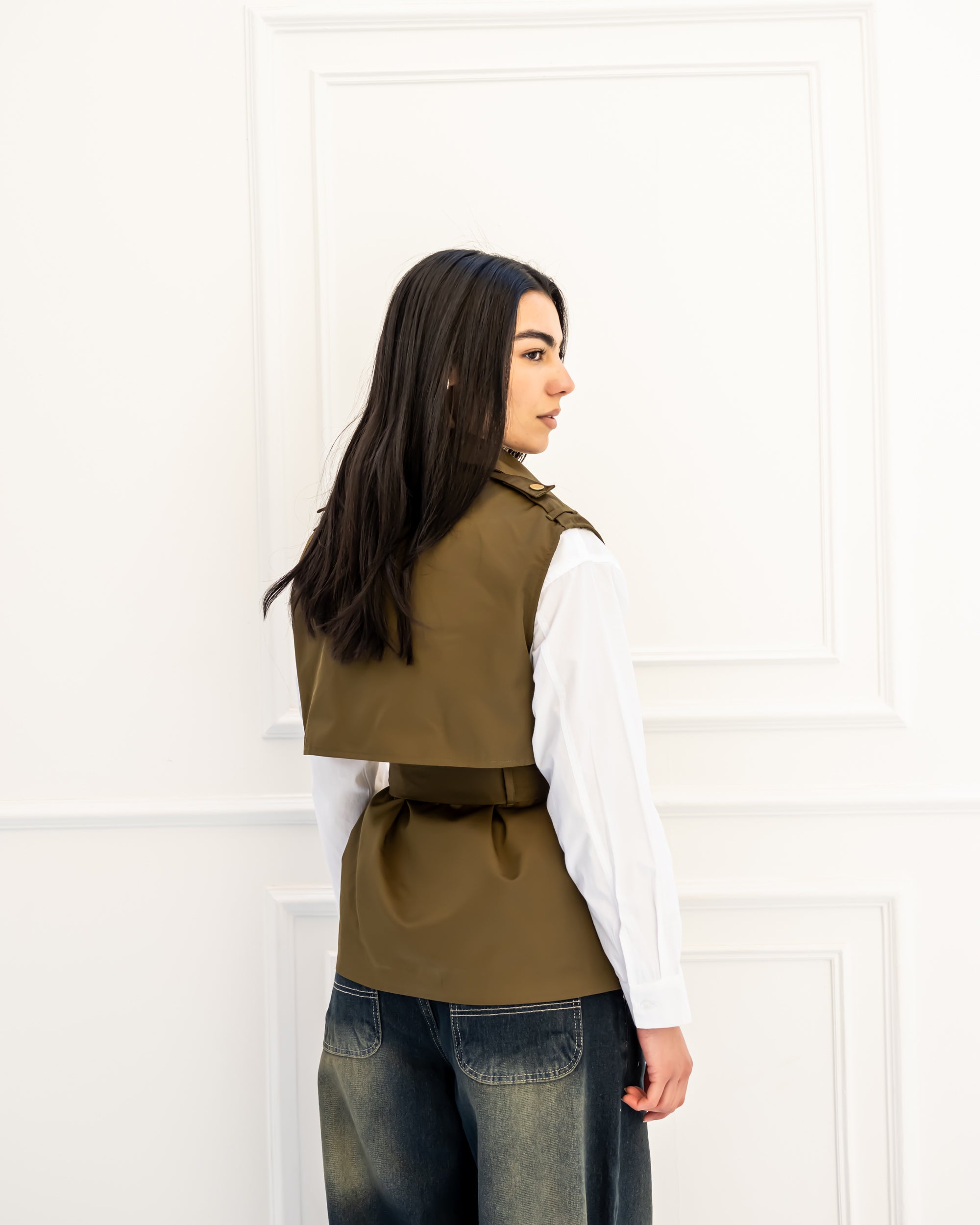 SLEEVELESS GABARDINE VEST -OLIVE