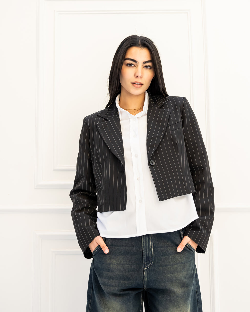 STRIPPED CROPPED BLAZER-BLACK