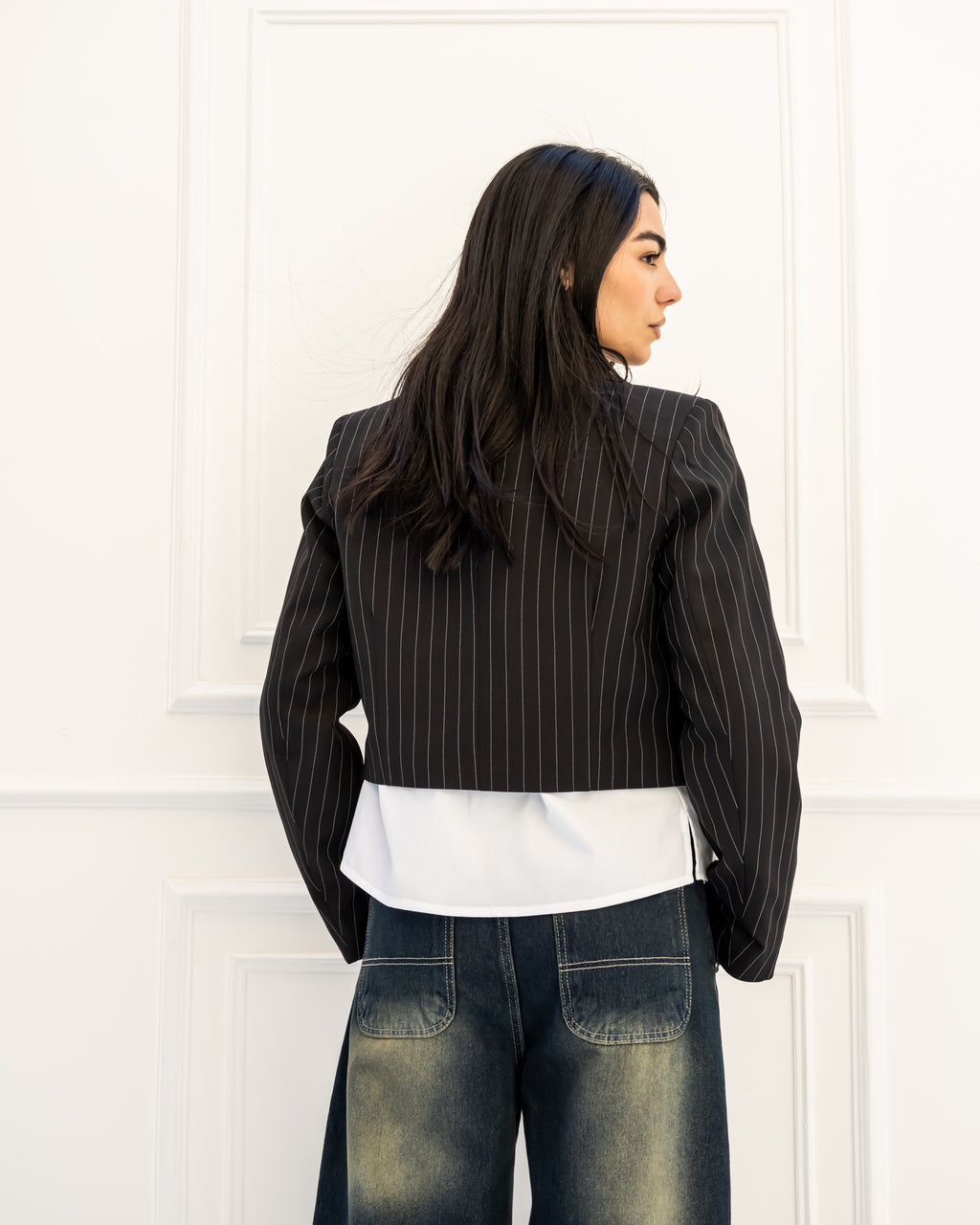 STRIPPED CROPPED BLAZER-BLACK