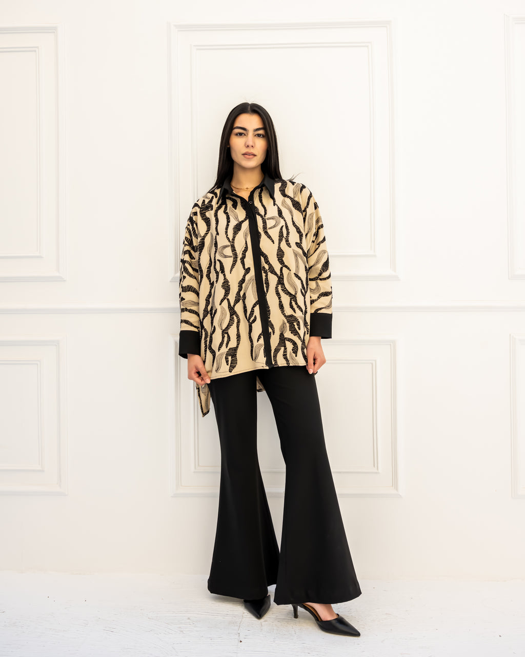EMBROIDERED LINEN OVERSIZED BLOUSE-CAFE