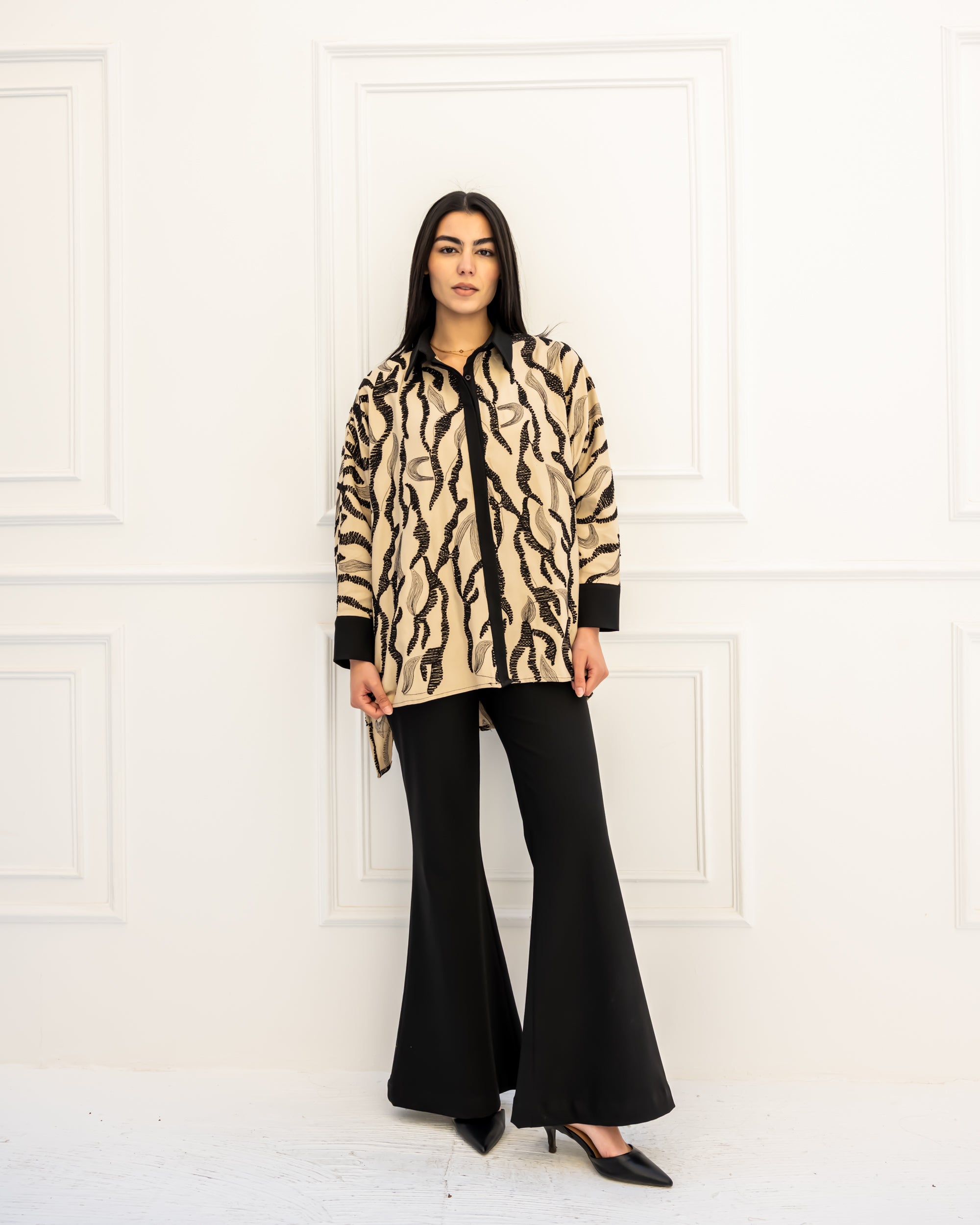 EMBROIDERED LINEN OVERSIZED BLOUSE-CAFE