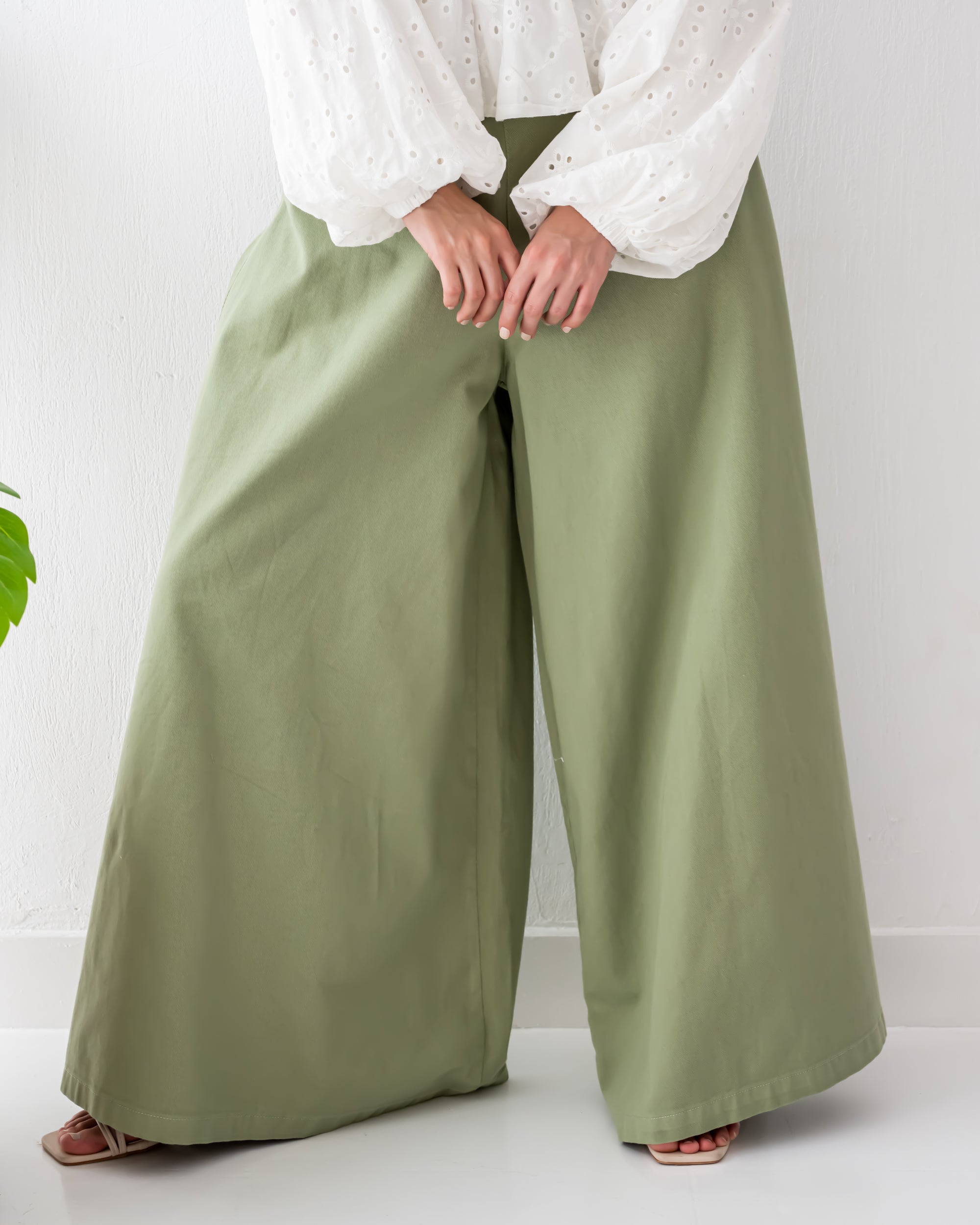 GABARDINE WIDE LEG PANTS