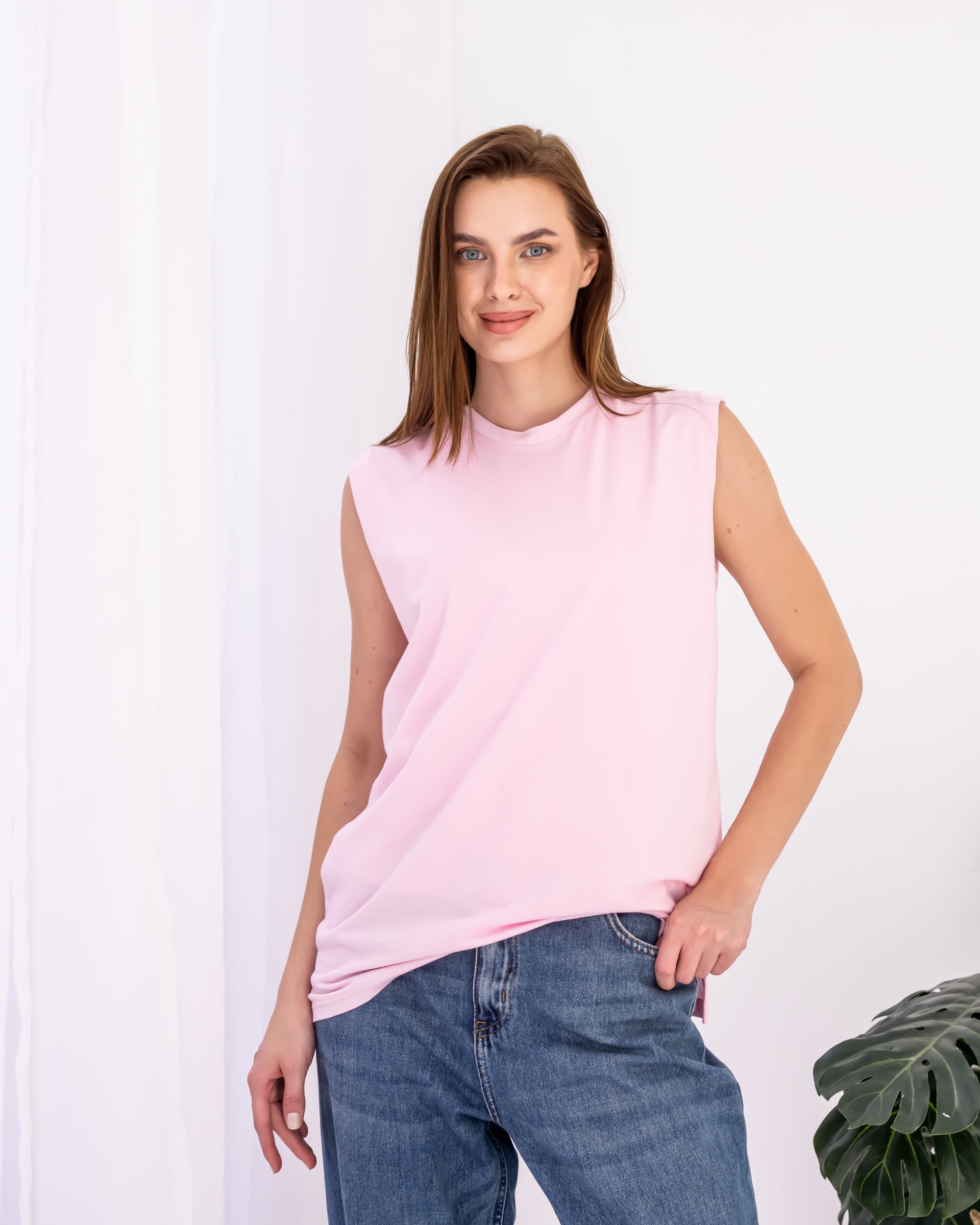 SLEEVELESS COTTON TOP