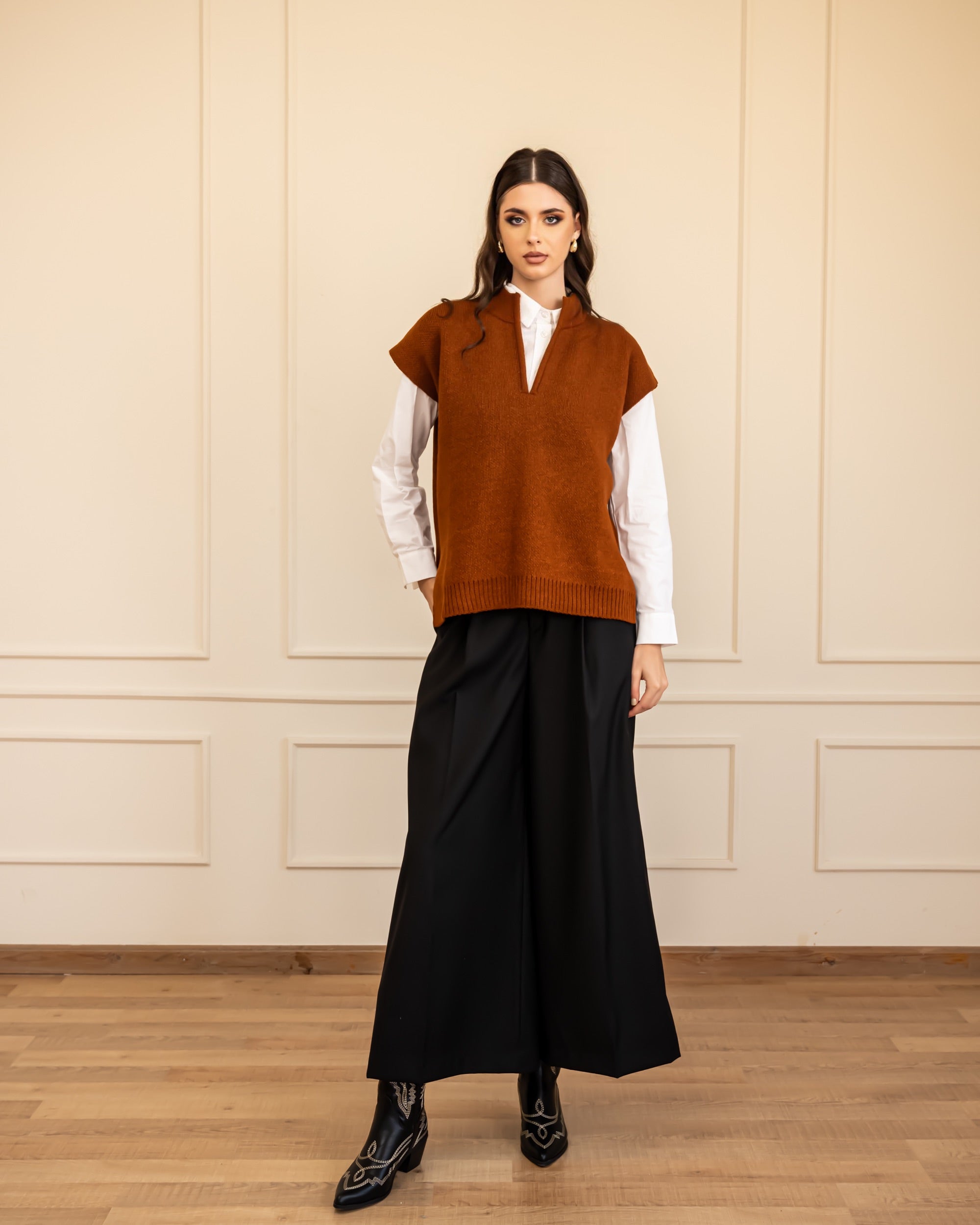DARTED WIDE LEG PANTS-BLACK
