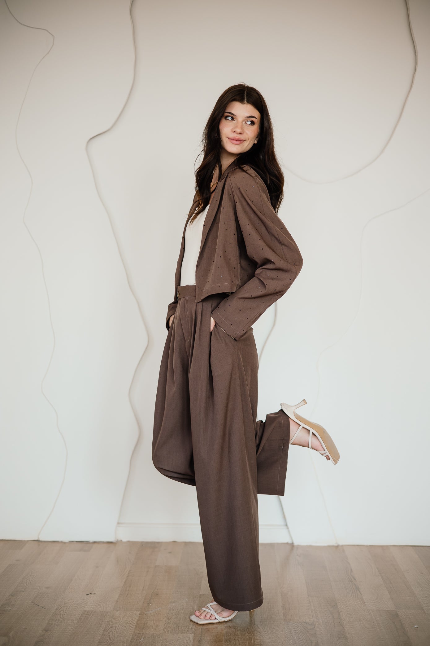 PLEATED WIDE LEG PANTS