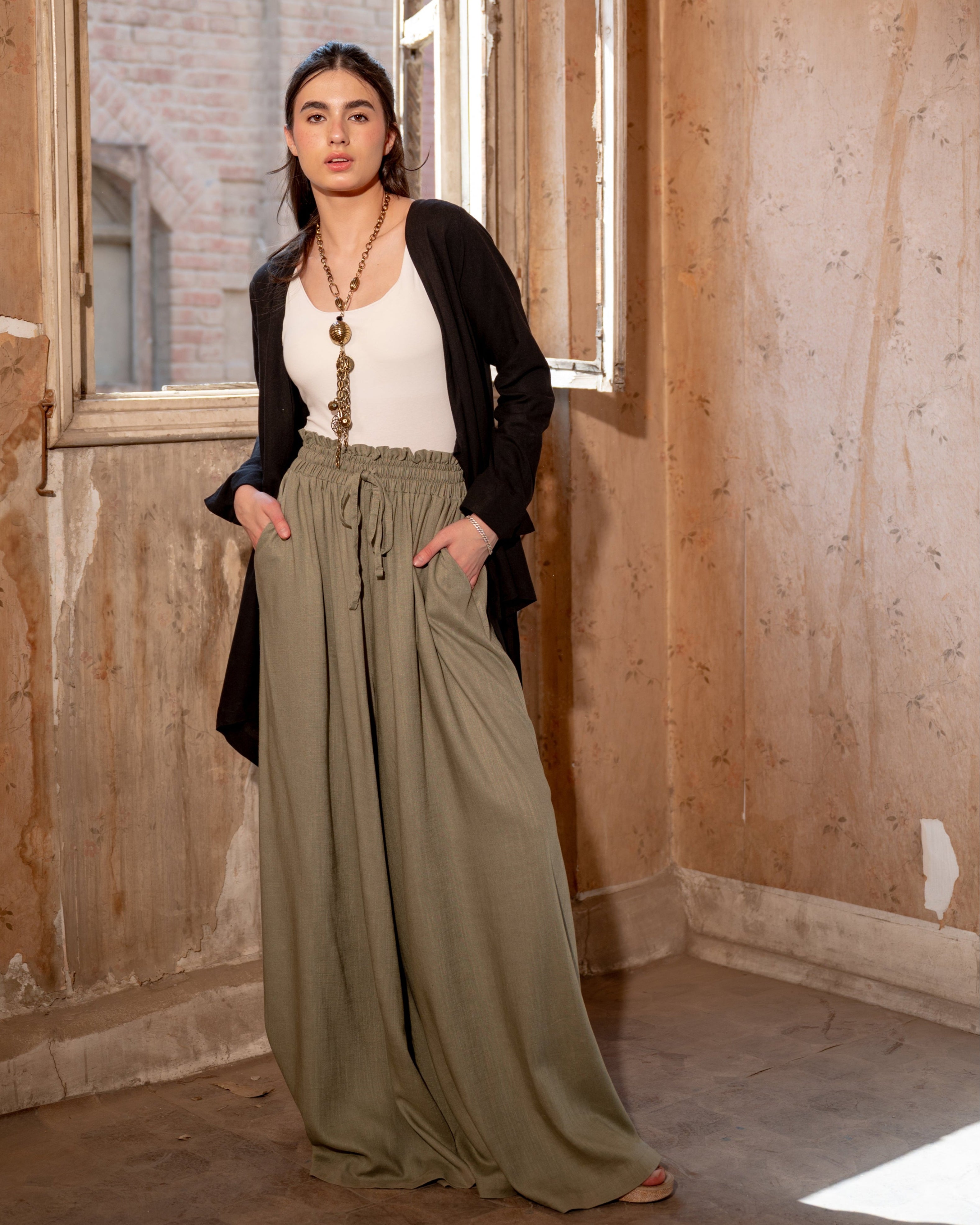 HIGH LOW LINEN BLOUSE-BLACK