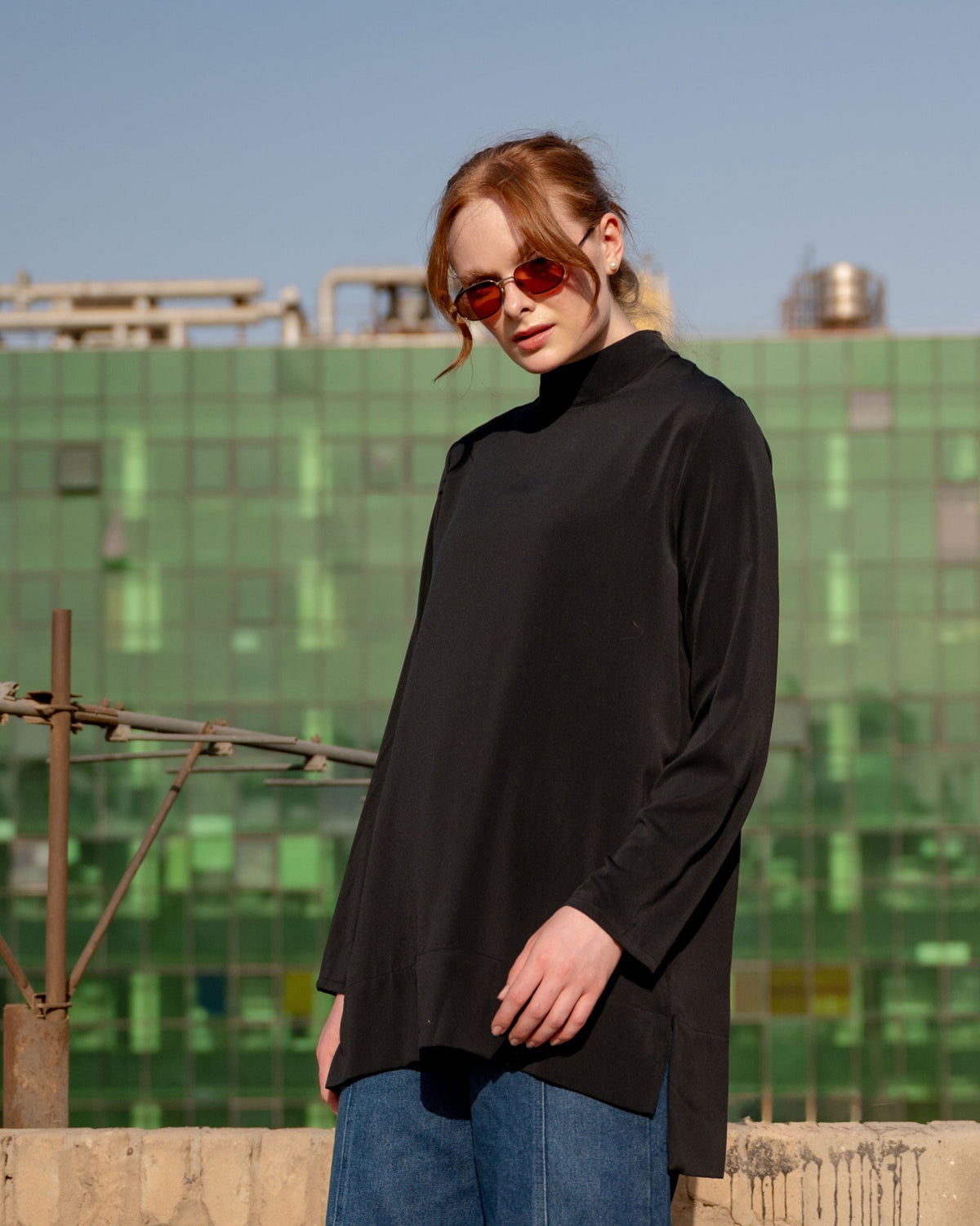 PLAIN BASIC BLOUSE-BLACK