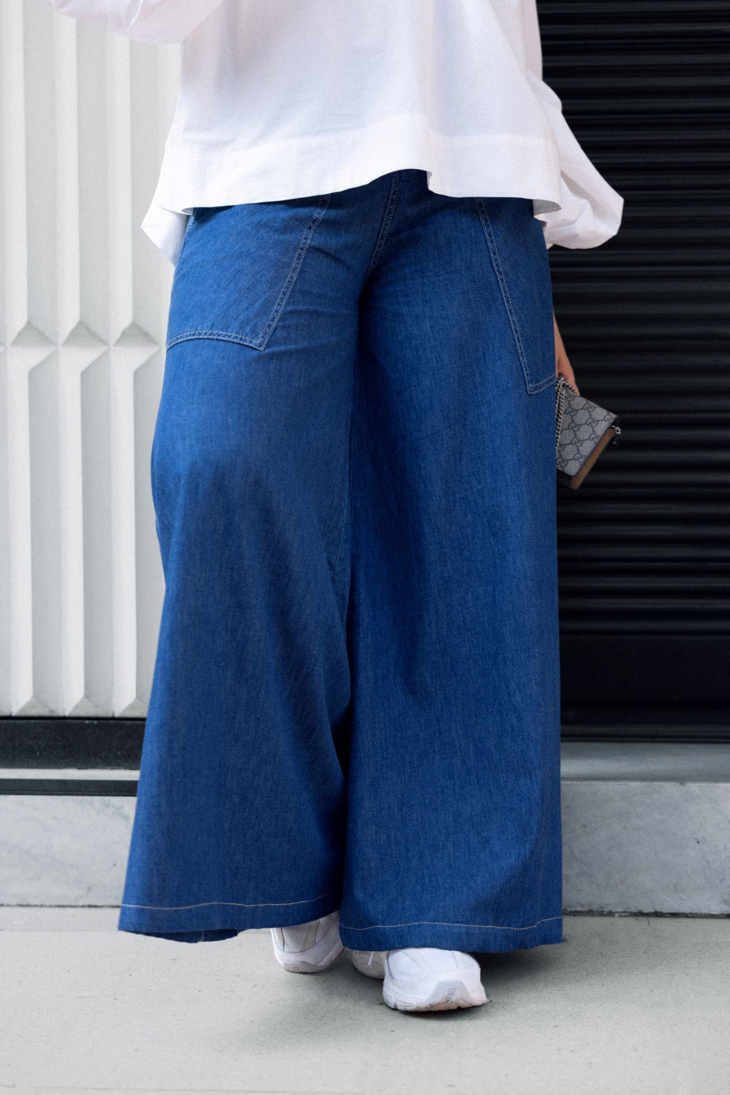 WIDE LEG TROUSERS WITH LONG POCKETS -BLUE