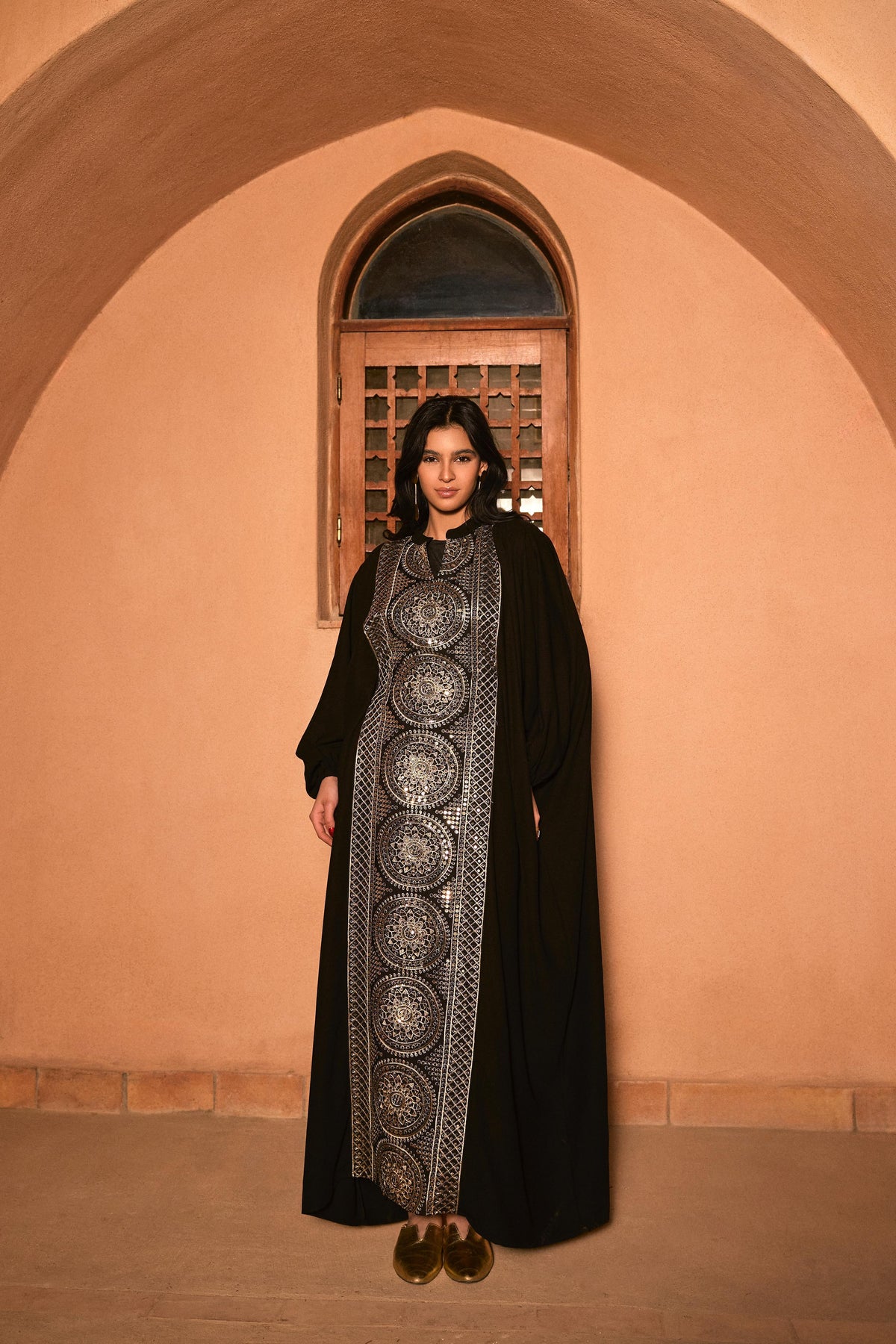 عباية غيث - سوداء