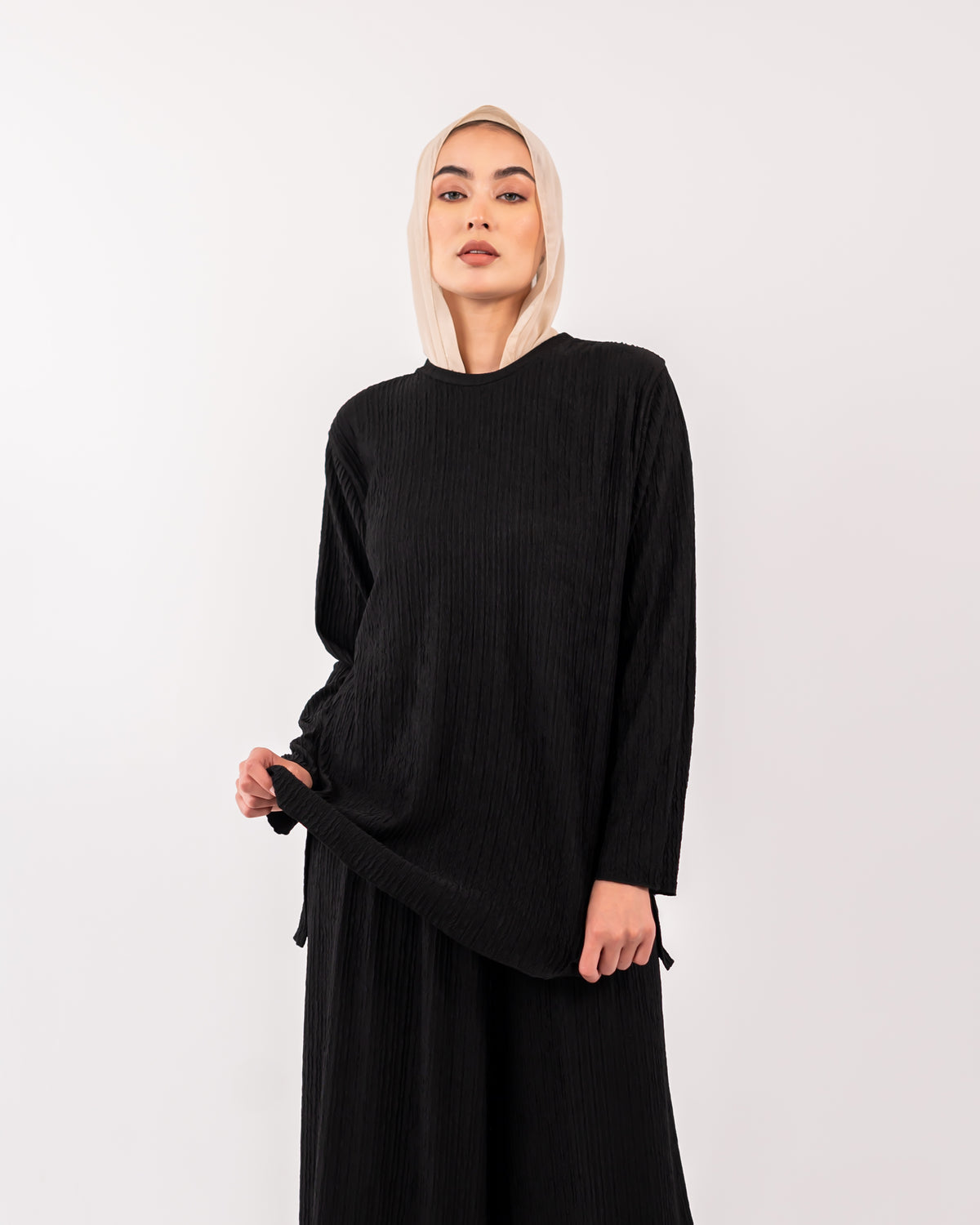 PLEATED TOP-BLACK